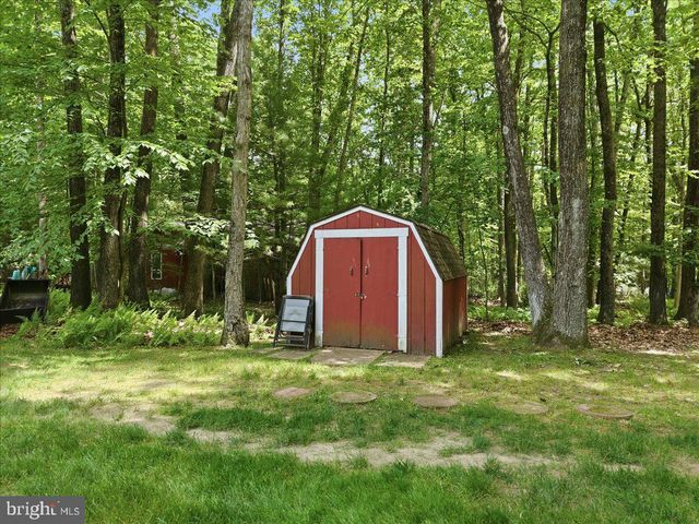 209 E MANOR LN, Lehighton, PA 18235