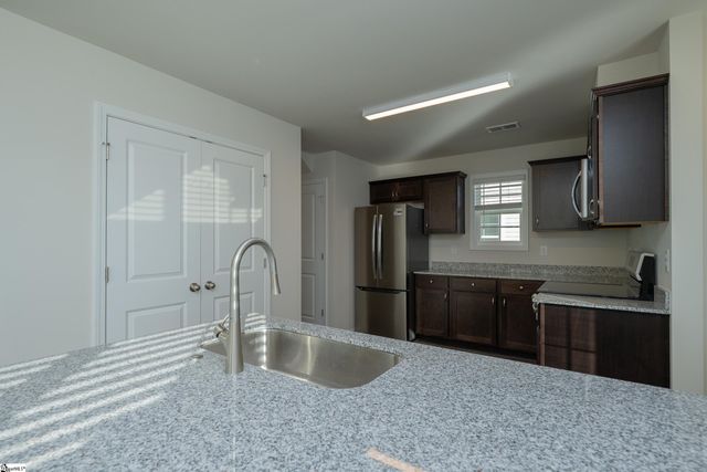 11 Thorndike Way, Greenville, SC 29617