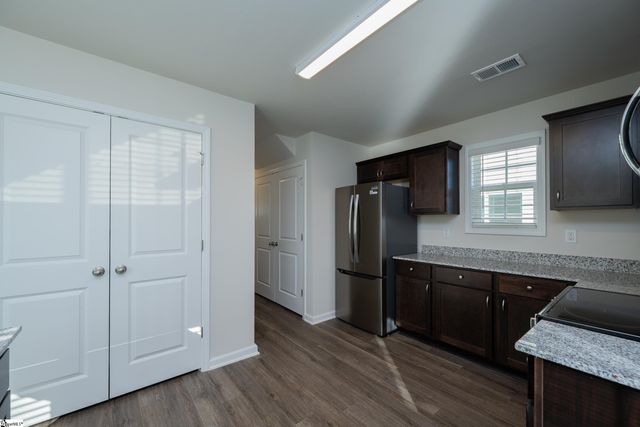 11 Thorndike Way, Greenville, SC 29617