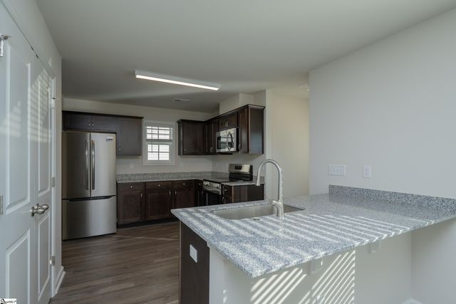 11 Thorndike Way, Greenville, SC 29617