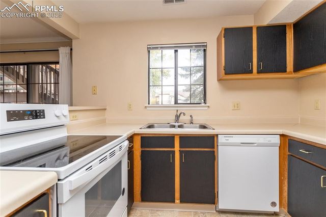 2122 Denton Grove 103, Colorado Springs, CO 80919