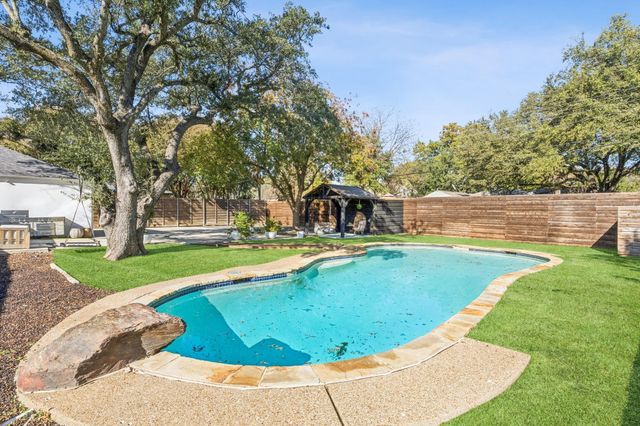 4863 Allencrest Lane, Dallas, TX 75244