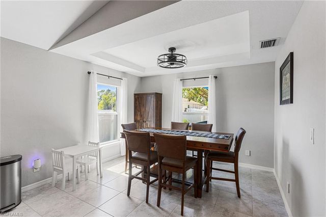 3306 NE 8th PL, Cape Coral, FL 33909