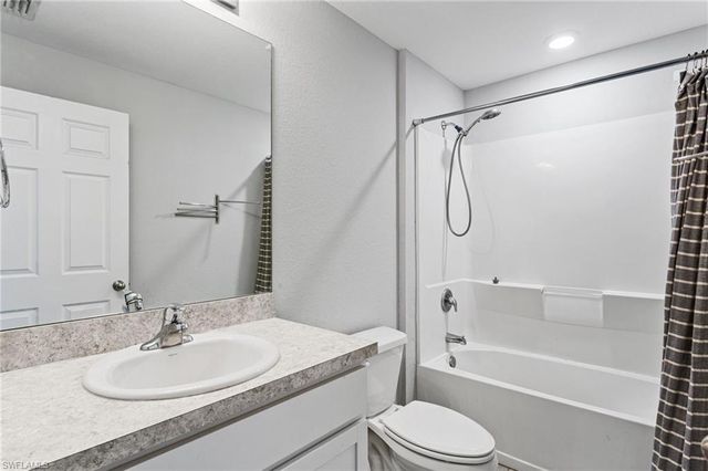 3306 NE 8th PL, Cape Coral, FL 33909