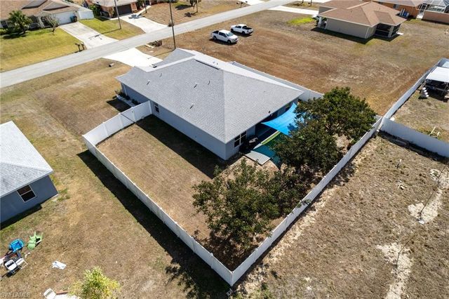 3306 NE 8th PL, Cape Coral, FL 33909