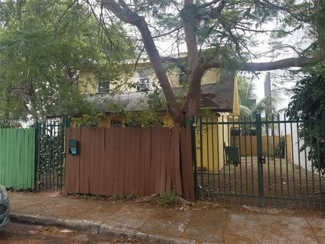 1245 NW 7th Ct, Miami, FL 33136