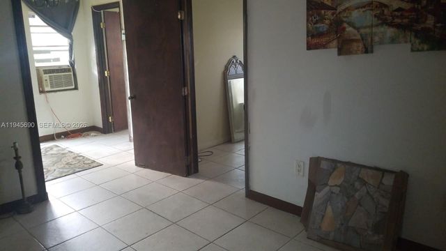 1245 NW 7th Ct, Miami, FL 33136