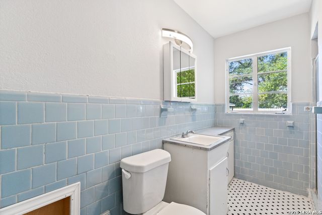 163 CROMWELL DR, San Antonio, TX 78228