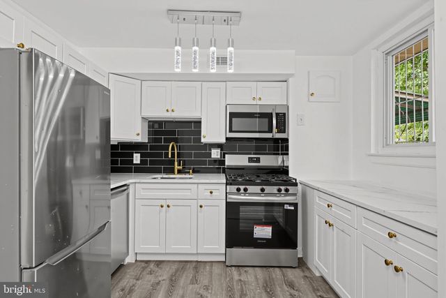 1630 N 10TH ST, Philadelphia, PA 19122