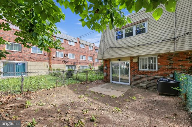 1630 N 10TH ST, Philadelphia, PA 19122