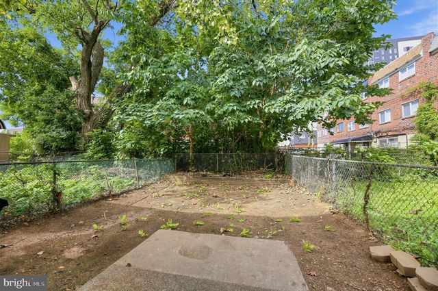 1630 N 10TH ST, Philadelphia, PA 19122