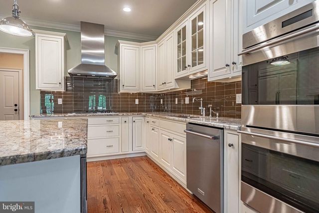 2061 FORGE RUN, Bethlehem, PA 18015