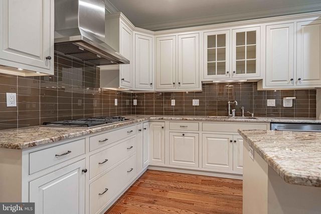 2061 FORGE RUN, Bethlehem, PA 18015