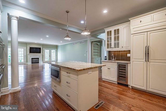 2061 FORGE RUN, Bethlehem, PA 18015