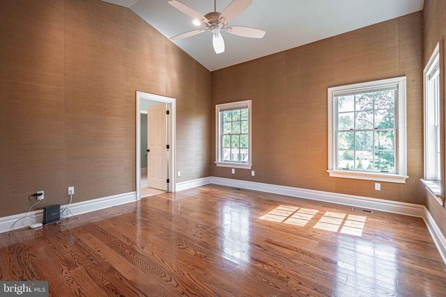 2061 FORGE RUN, Bethlehem, PA 18015