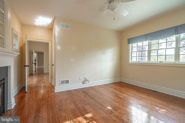 2061 FORGE RUN, Bethlehem, PA 18015