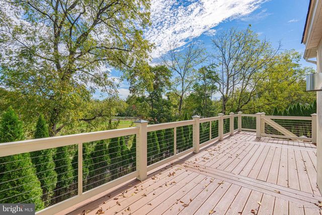 2061 FORGE RUN, Bethlehem, PA 18015