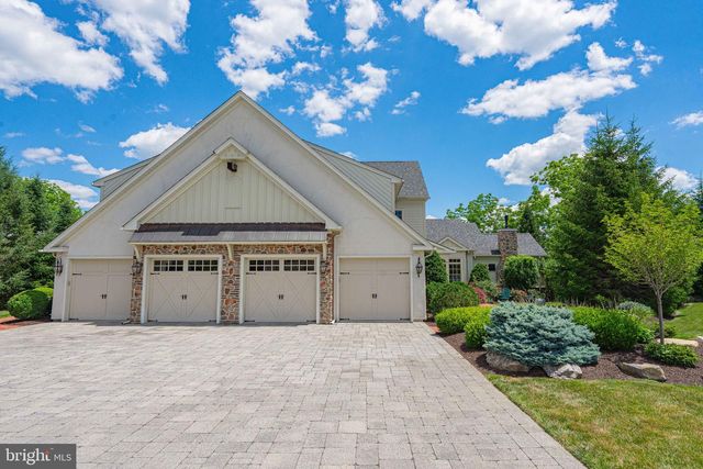 2061 FORGE RUN, Bethlehem, PA 18015