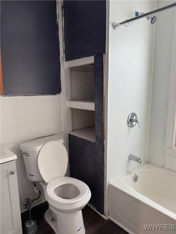 67 Holmes Street, Buffalo, NY 14207