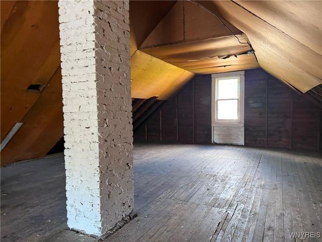 67 Holmes Street, Buffalo, NY 14207