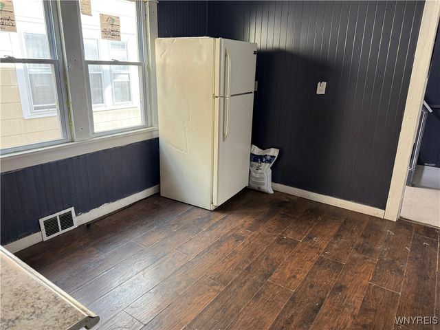 67 Holmes Street, Buffalo, NY 14207