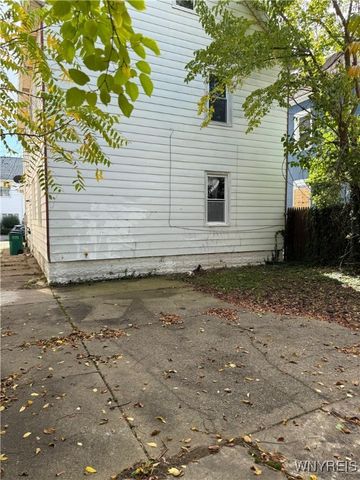 67 Holmes Street, Buffalo, NY 14207