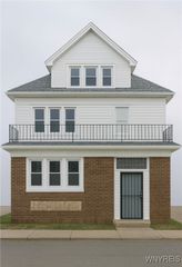 67 Holmes Street, Buffalo, NY 14207