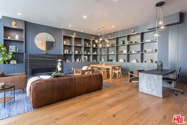 269 S Mariposa Avenue 413, Los Angeles, CA 90004