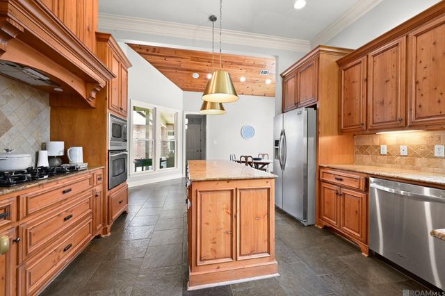 37058 Longwood Ave, Prairieville, LA 70769