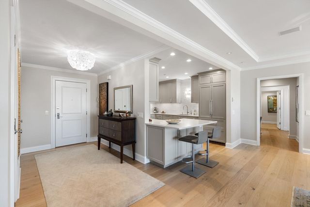 100 Belvidere Street 7A, Boston, MA 02116