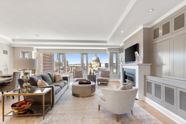 100 Belvidere Street 7A, Boston, MA 02116