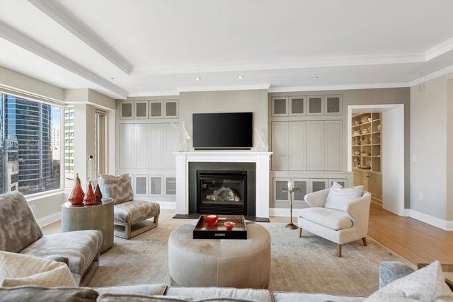 100 Belvidere Street 7A, Boston, MA 02116