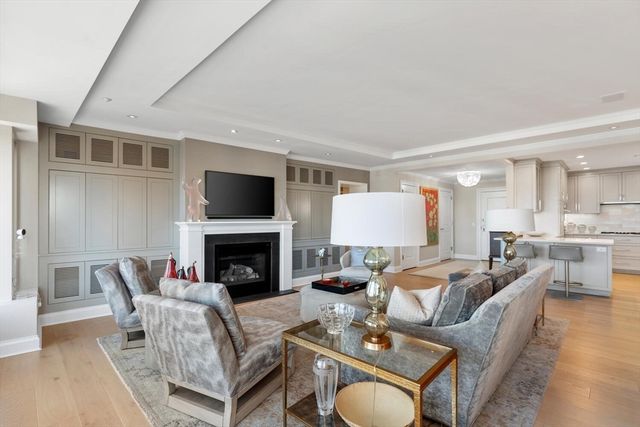 100 Belvidere Street 7A, Boston, MA 02116