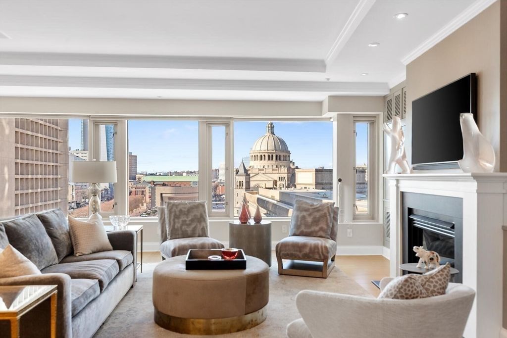 100 Belvidere Street 7A, Boston, MA 02116