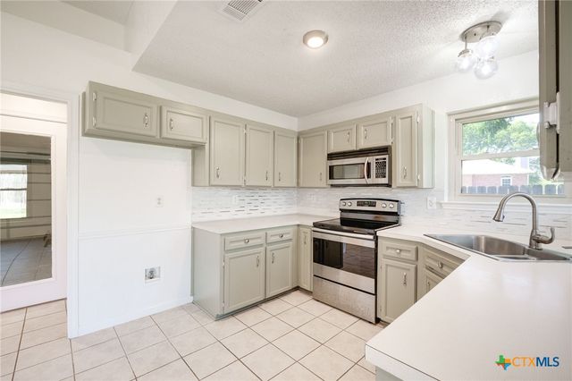 210 Paula Street, Copperas Cove, TX 76522