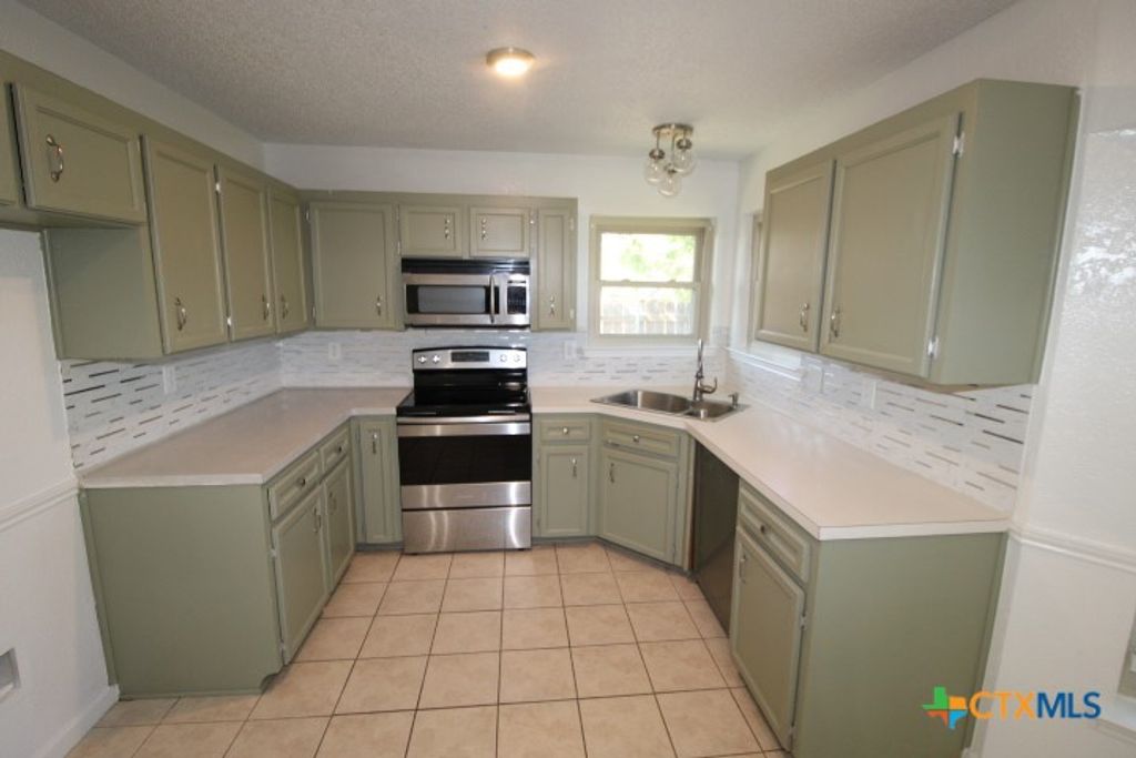 Image 5 of property listing at 210 Paula Street, Copperas Cove, TX 76522