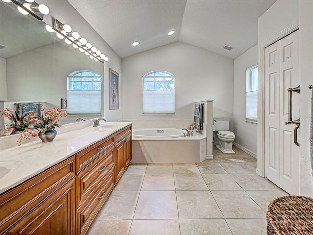 1989 WHITE FEATHER LANE, Nokomis, FL 34275