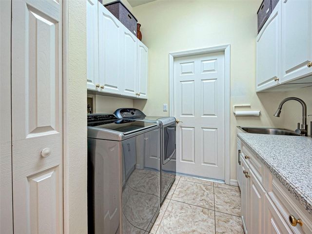 1989 WHITE FEATHER LANE, Nokomis, FL 34275