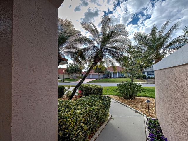 1989 WHITE FEATHER LANE, Nokomis, FL 34275