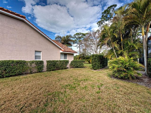 1989 WHITE FEATHER LANE, Nokomis, FL 34275