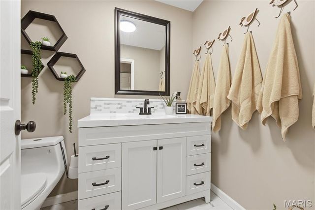 680 Lakewood Drive, Lake St Louis, MO 63367