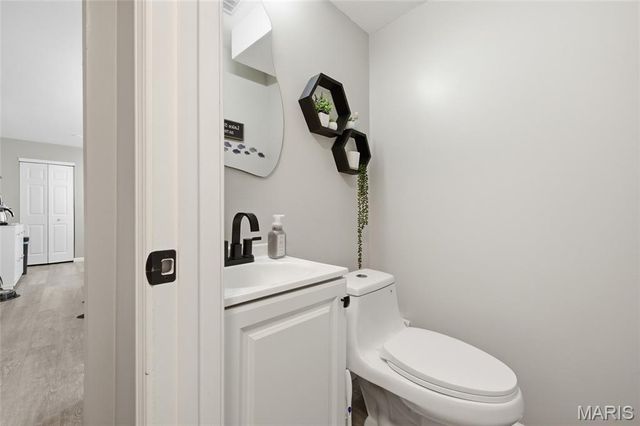 680 Lakewood Drive, Lake St Louis, MO 63367