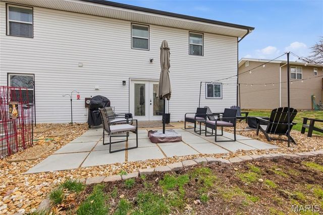 680 Lakewood Drive, Lake St Louis, MO 63367