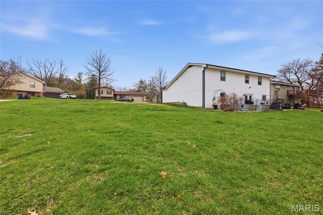 680 Lakewood Drive, Lake St Louis, MO 63367