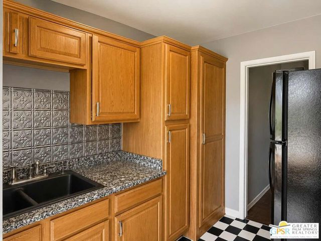 5634 Clemson Street, Los Angeles, CA 90016