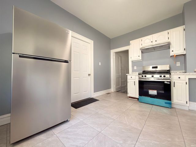 1618 Webster Street, South Bend, IN 46613