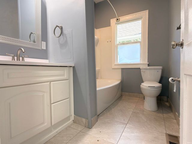 1618 Webster Street, South Bend, IN 46613