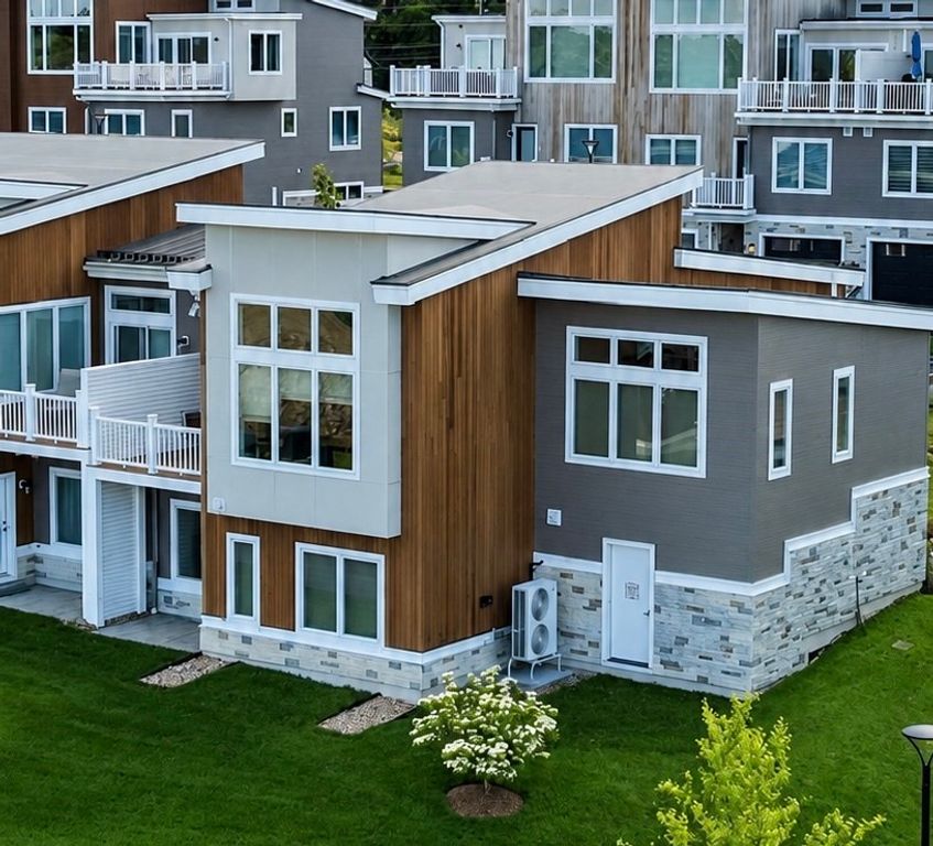 49 Vantage Point Drive 1, Laconia, NH 03246