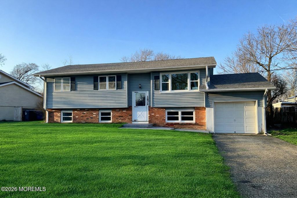 1472 Randolph Street, Toms River, NJ 08753