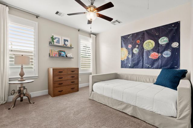 71 W Sawyer Ridge Drive, The Woodlands, TX 77389